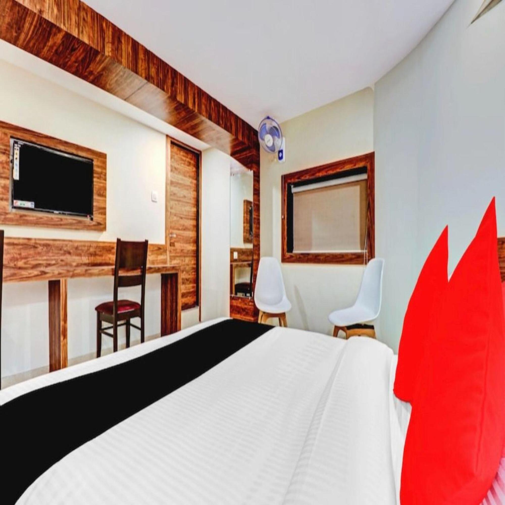 מומביי Hotel Elegant - Mohammed Ali Road מראה חיצוני תמונה
